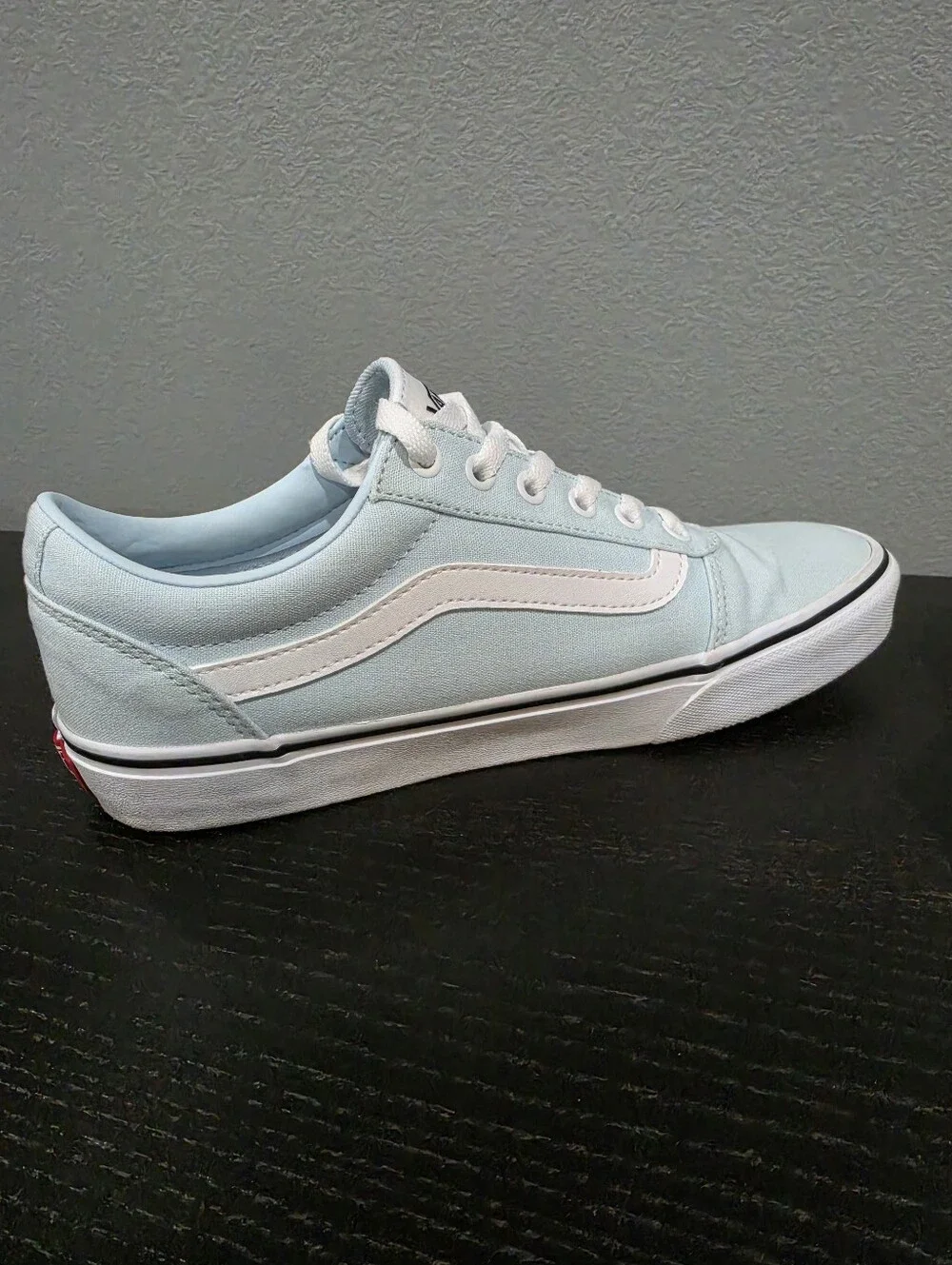 VANS Ward Delicate Blue Low Top Sneakers | Unisex Size W 9.5 / M 8